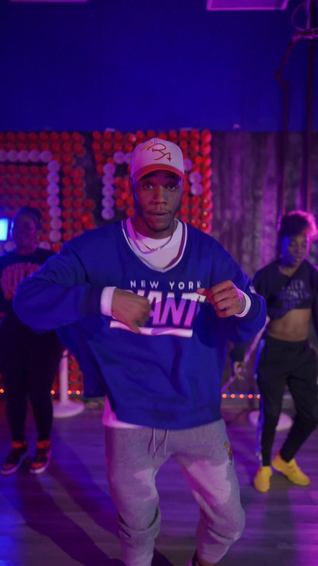 @8countStudios