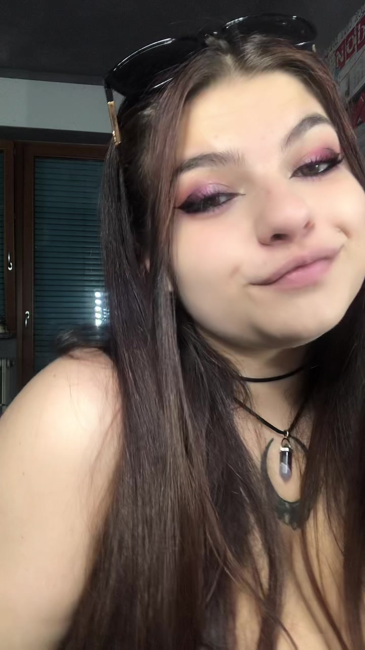 @Elenia ๐๐ญ