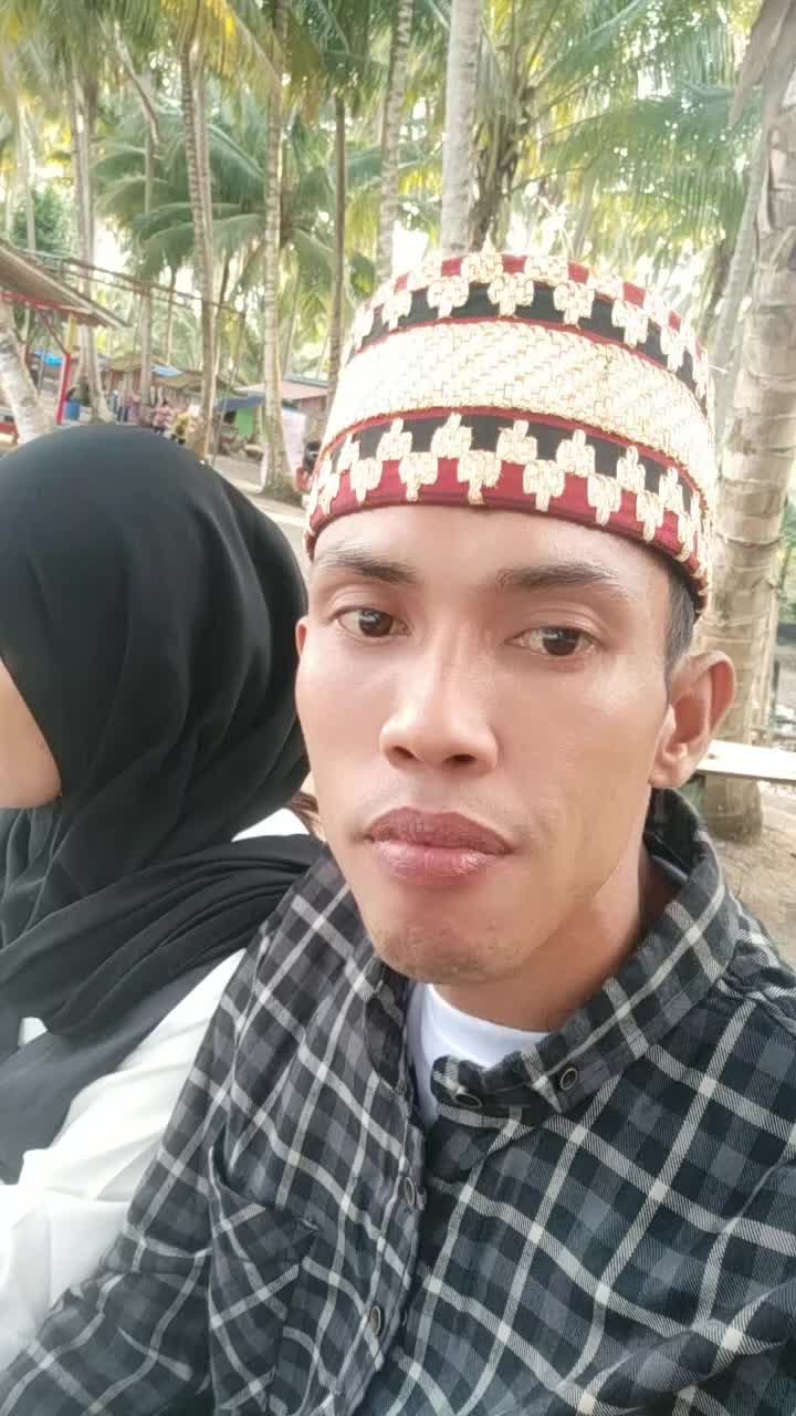 @S<>P