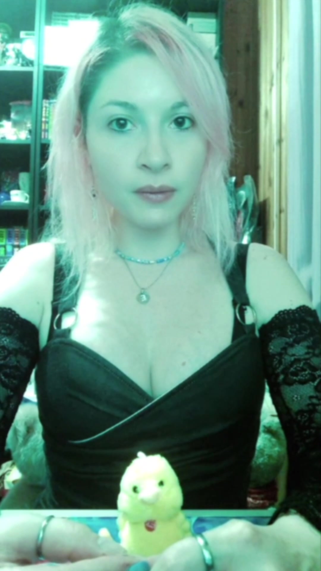 @Elvira🌸