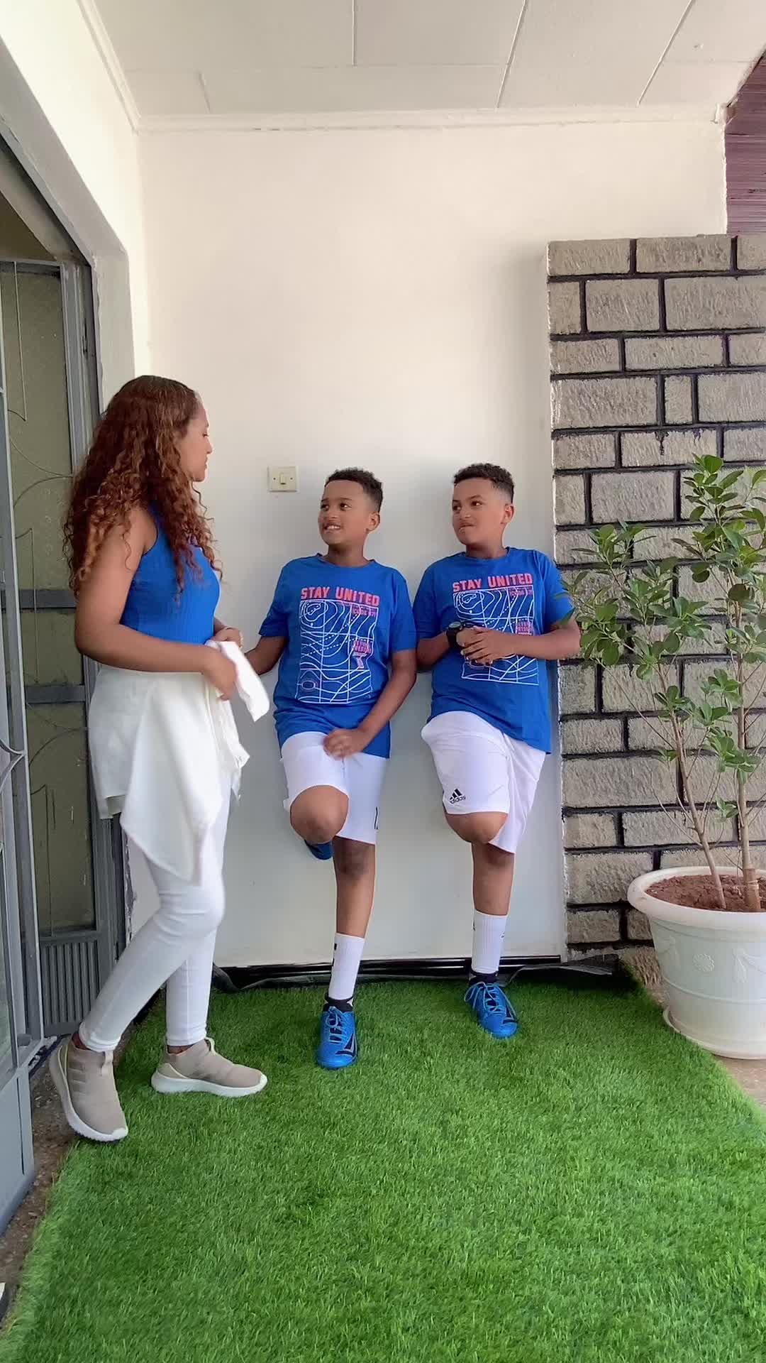 @Tizita
