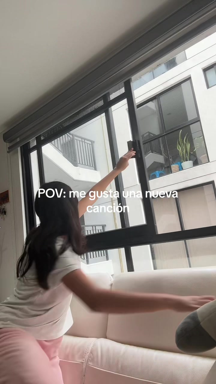 @Adriana