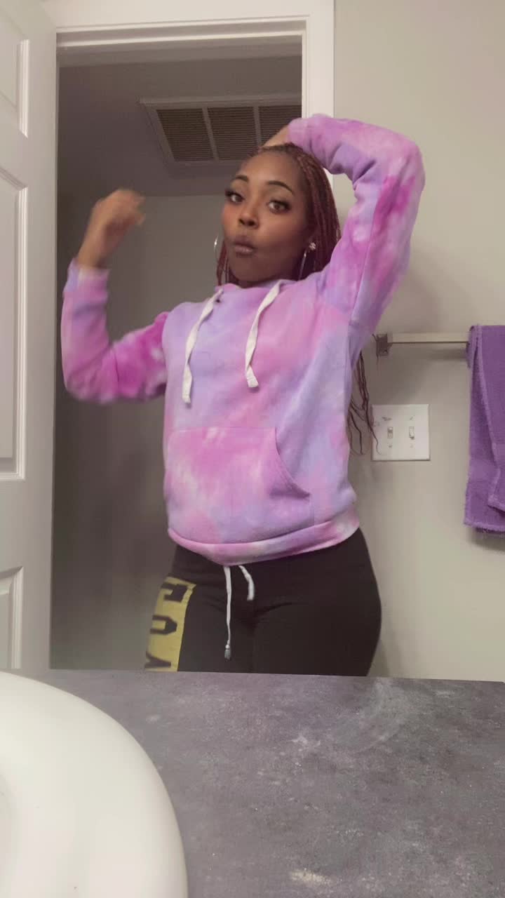 @Ariianaa_Laniisee🥀