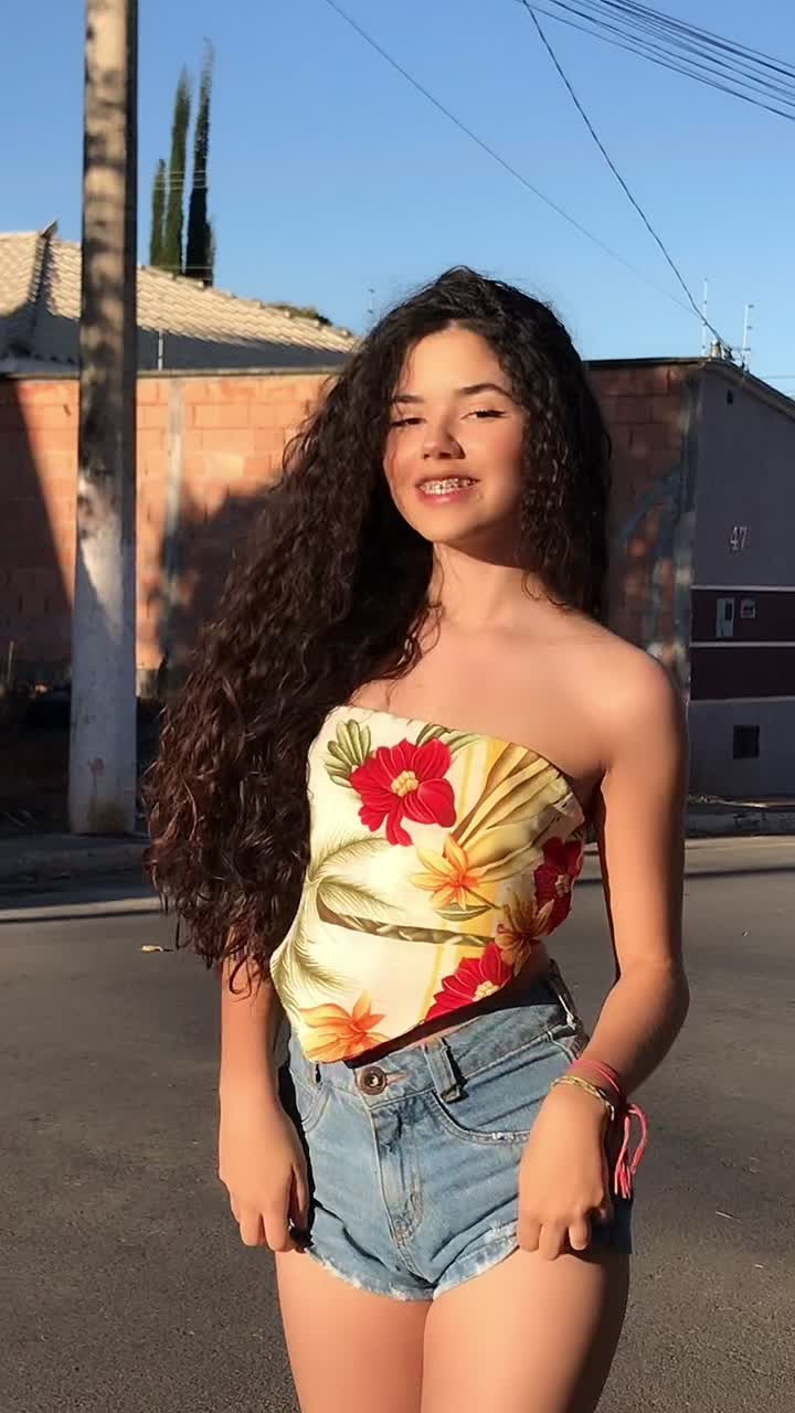 @Larinha