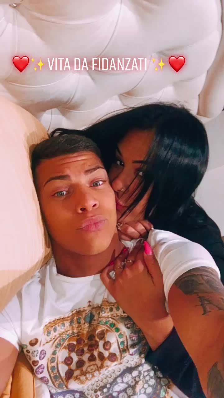 @Alessandra e kauane