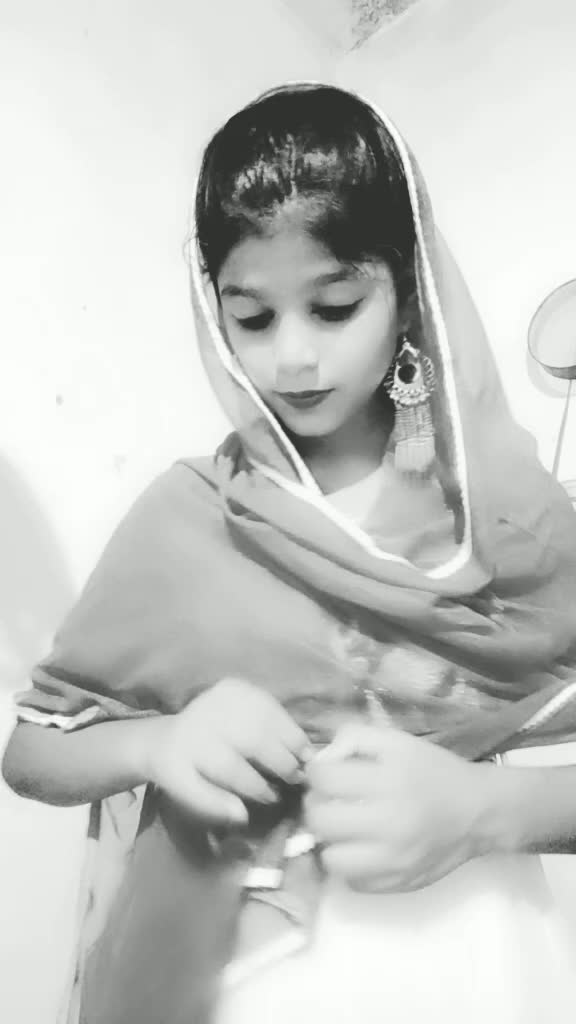 @💓cuty megha❤️