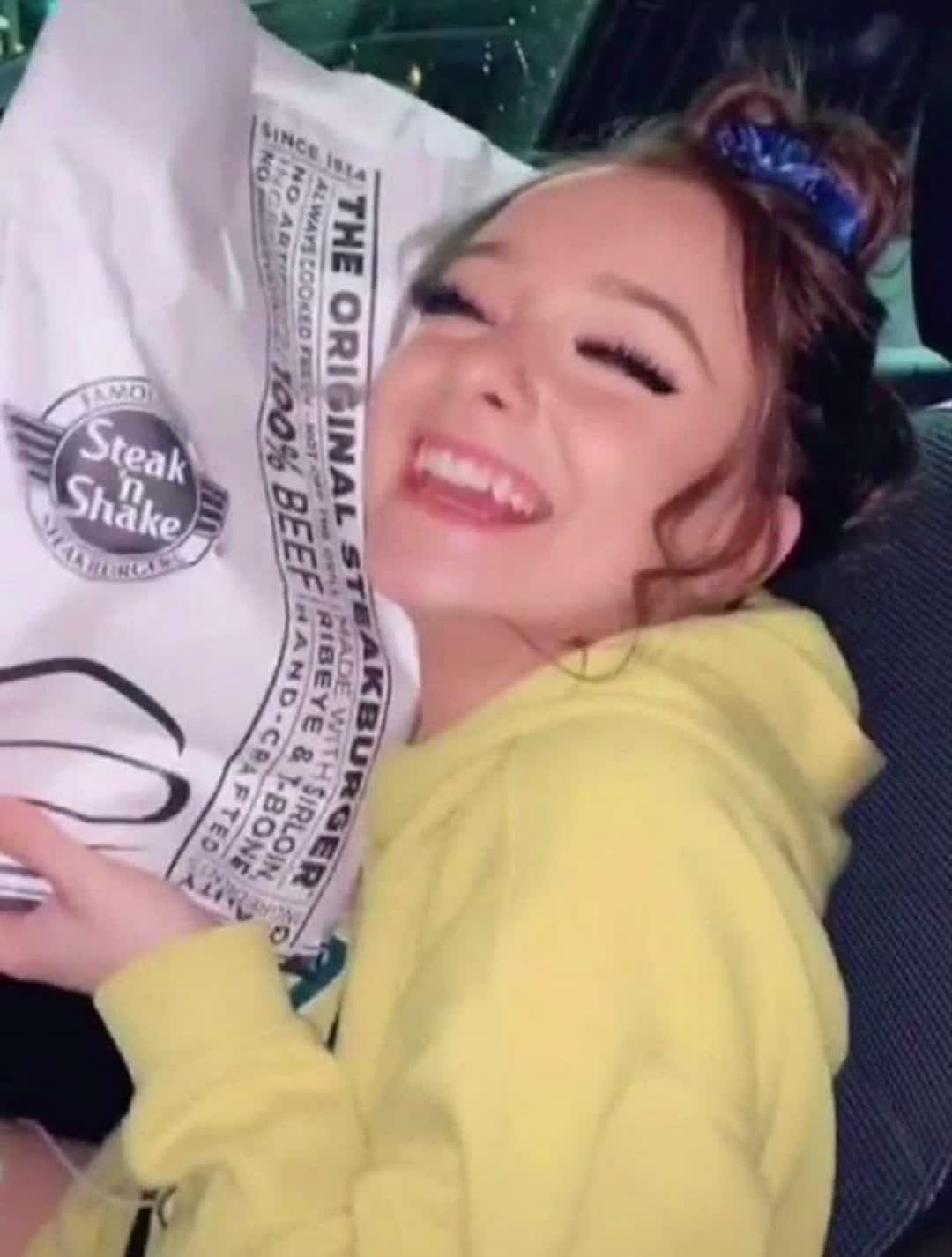 @ZOE NOTICED 💞