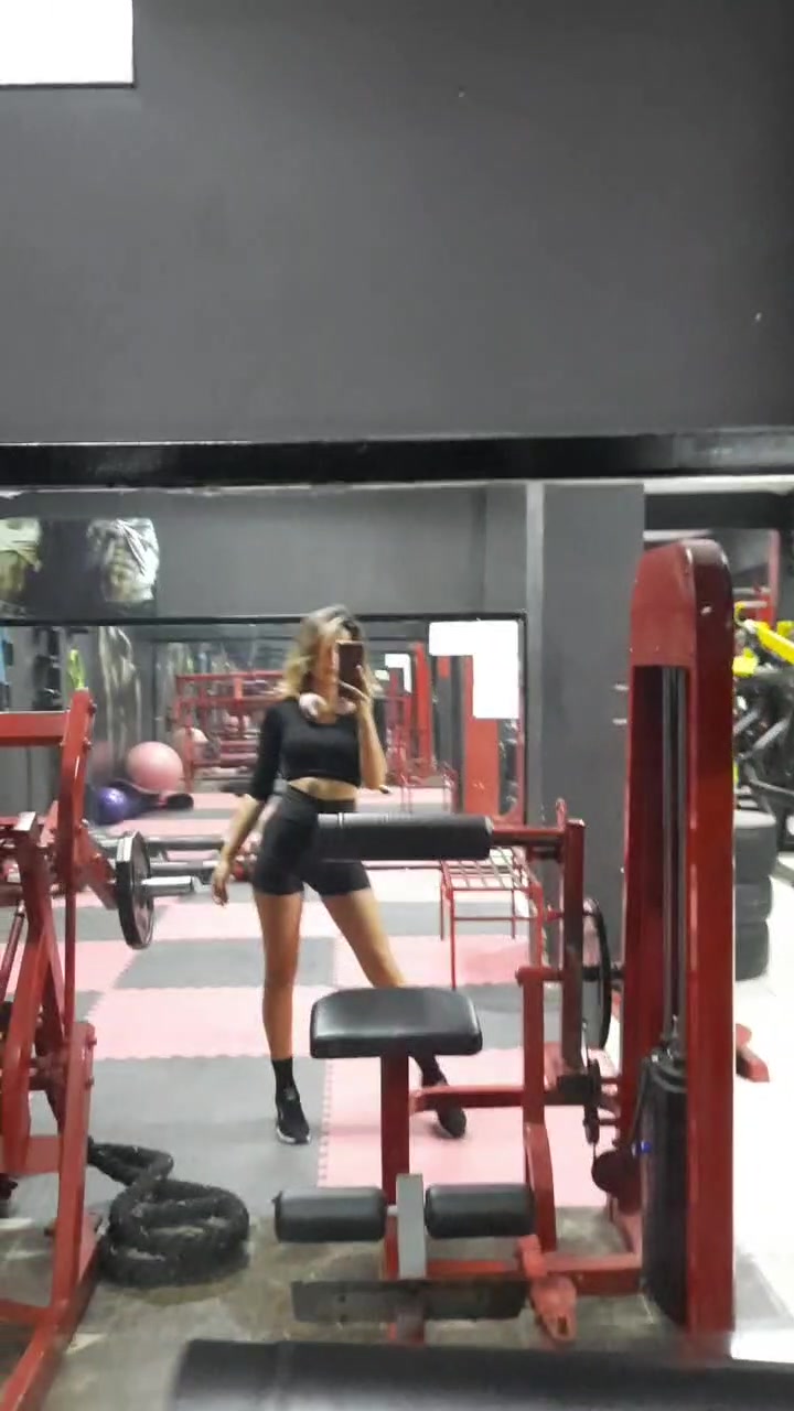 @aysuuuuu