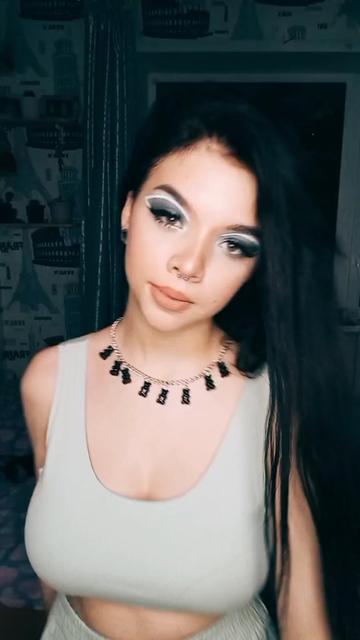 @Просто Олька😜