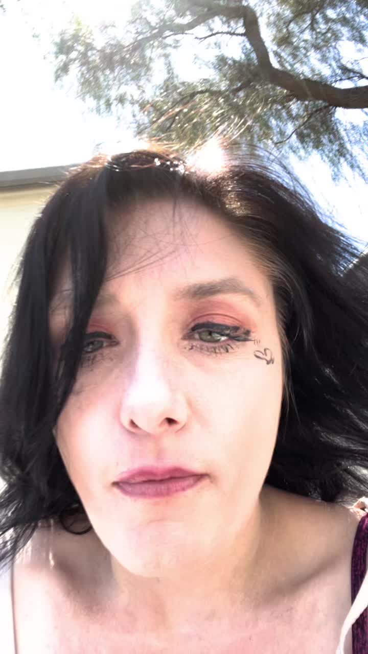 @Litlenayaboo