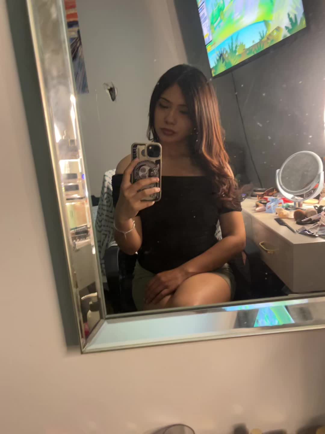 @😸