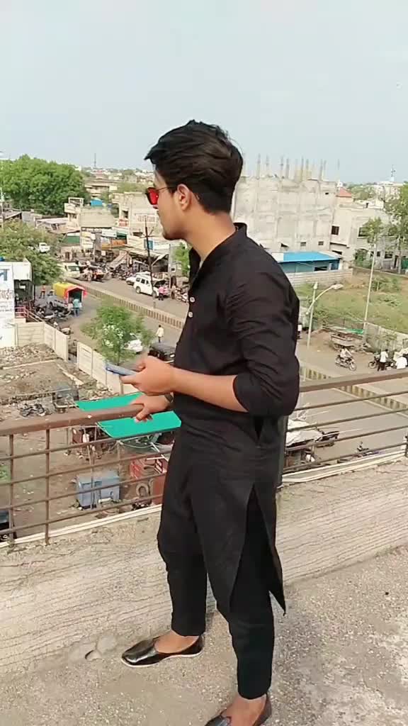 @FaizeEb Shaikh💋