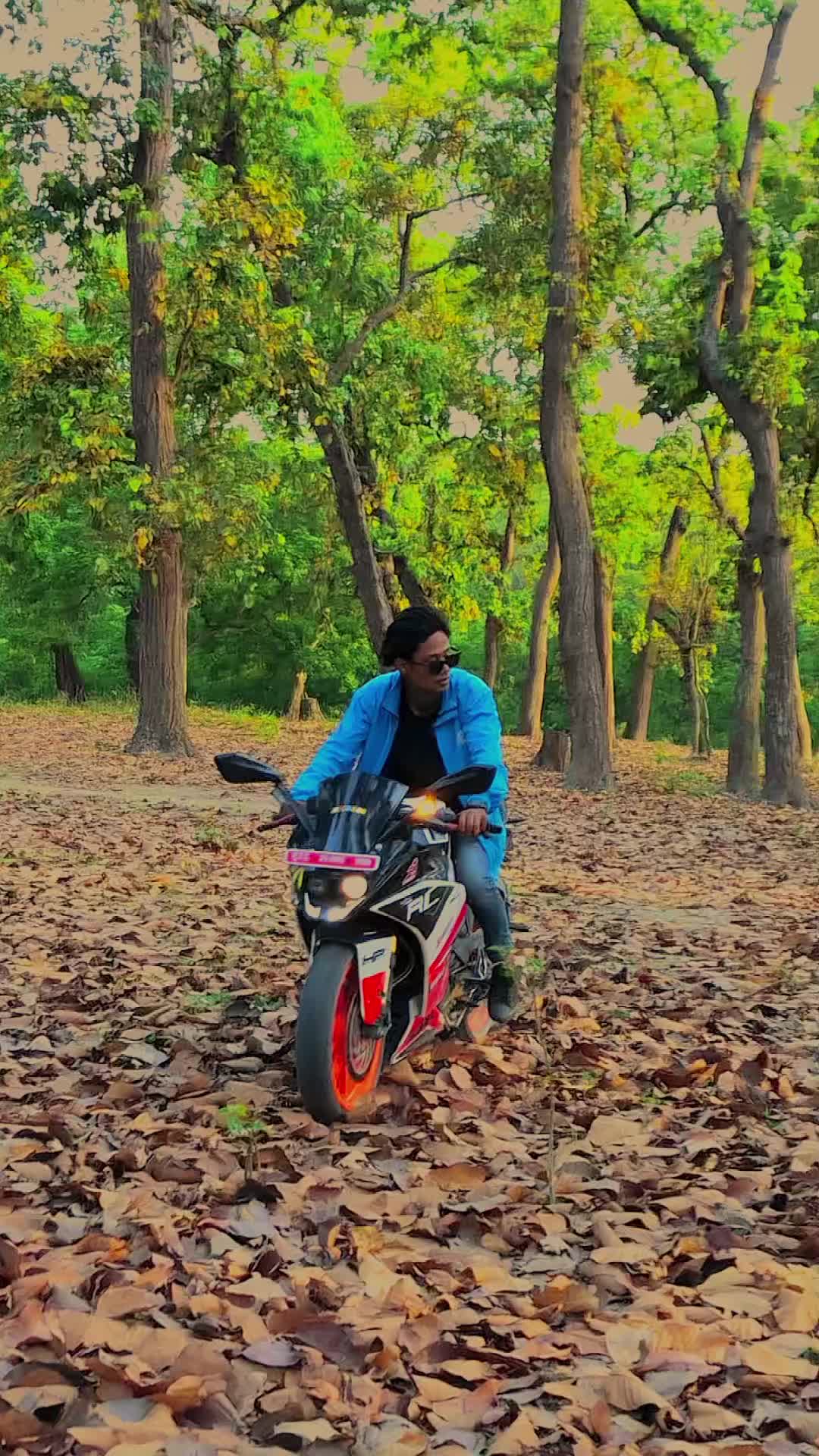 @MANIESH-✨️