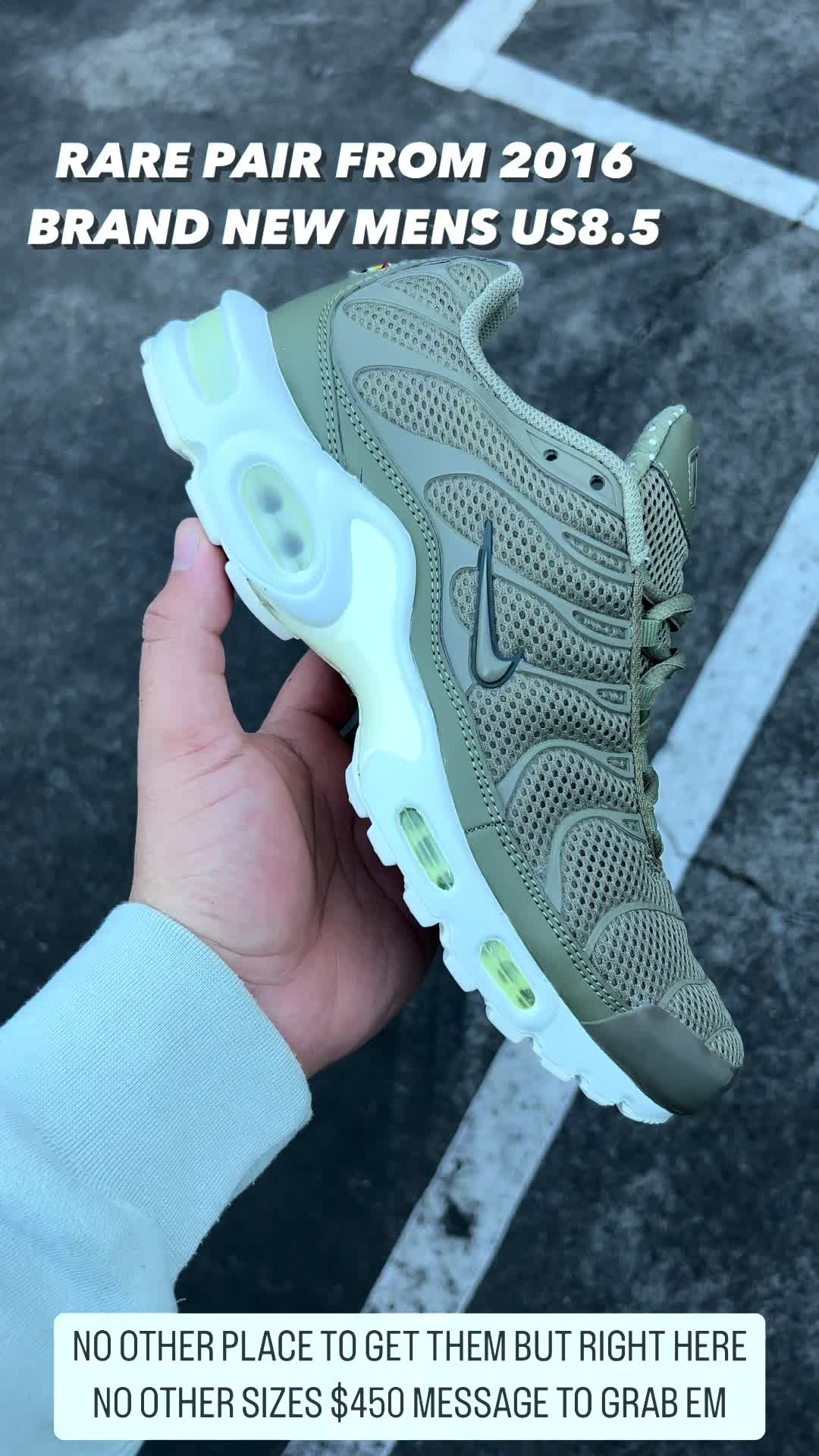 @Hillys.Kicks