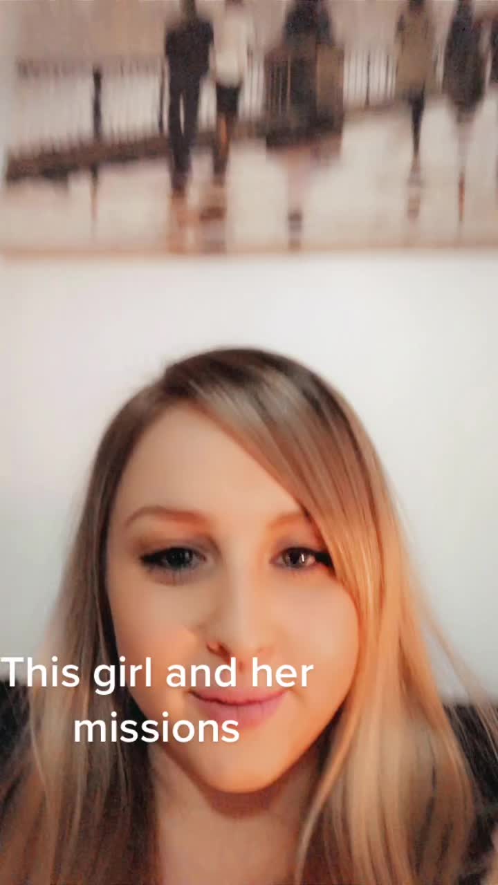 @Hollyyy