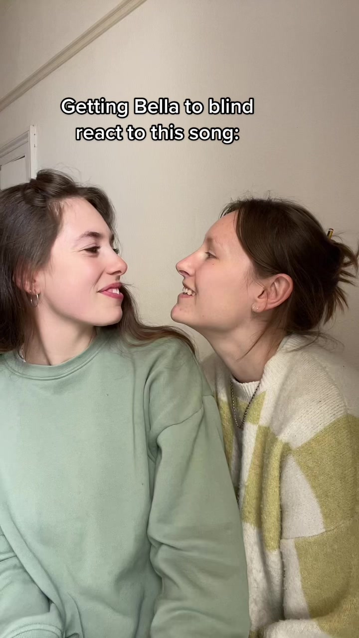 @BellaAndBecca