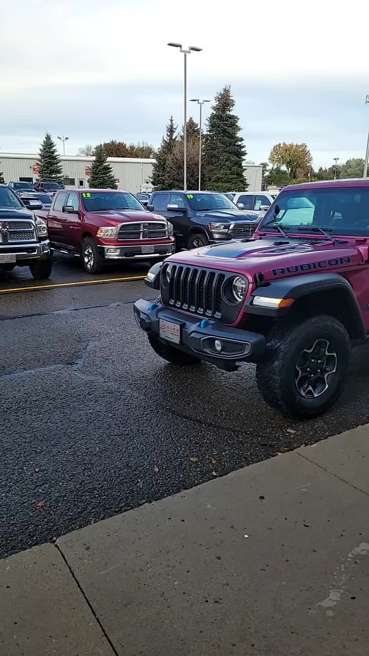 @yourgoofycargal