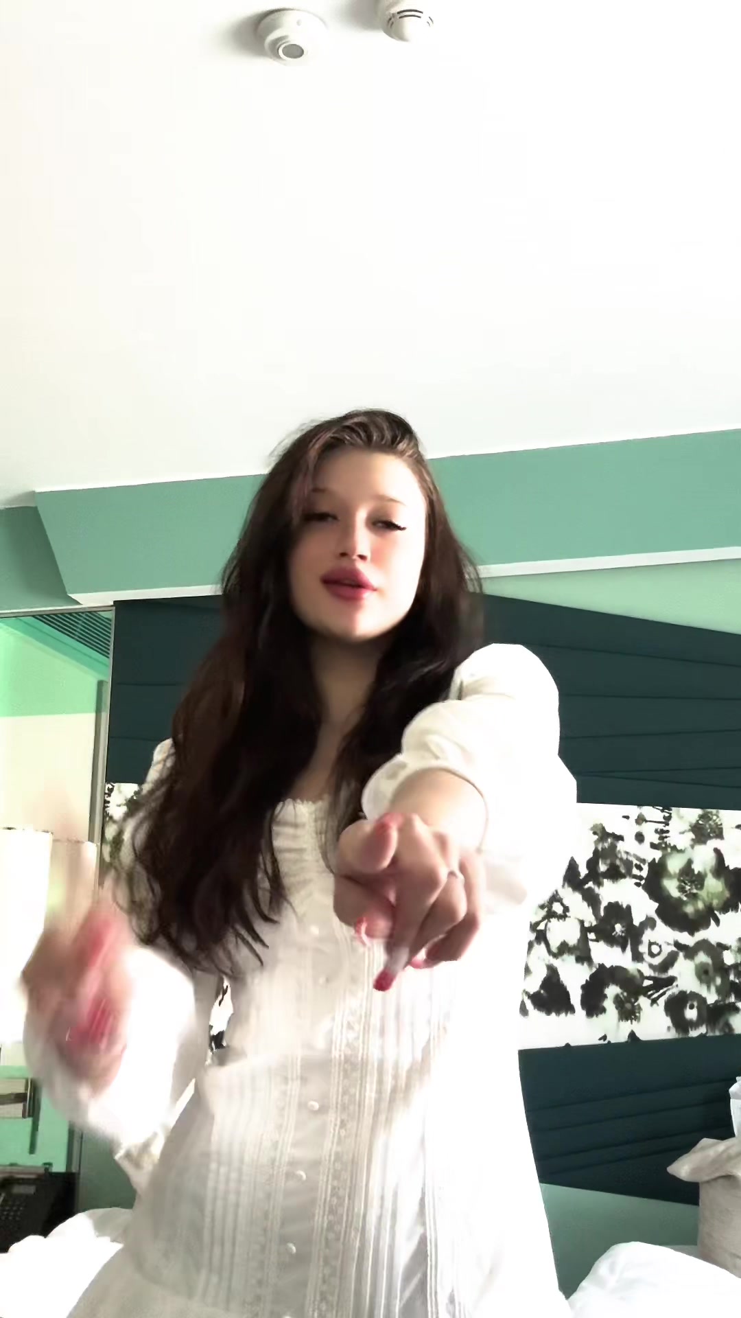 @ტНЕЗАБЫВАЕМАЯ ЯГЛЫЧ
