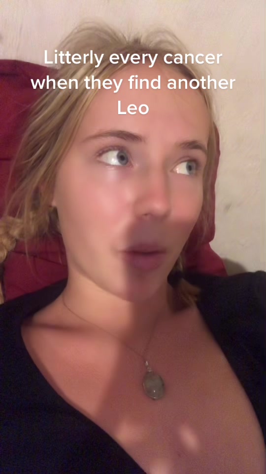 @🧚🏼♂️