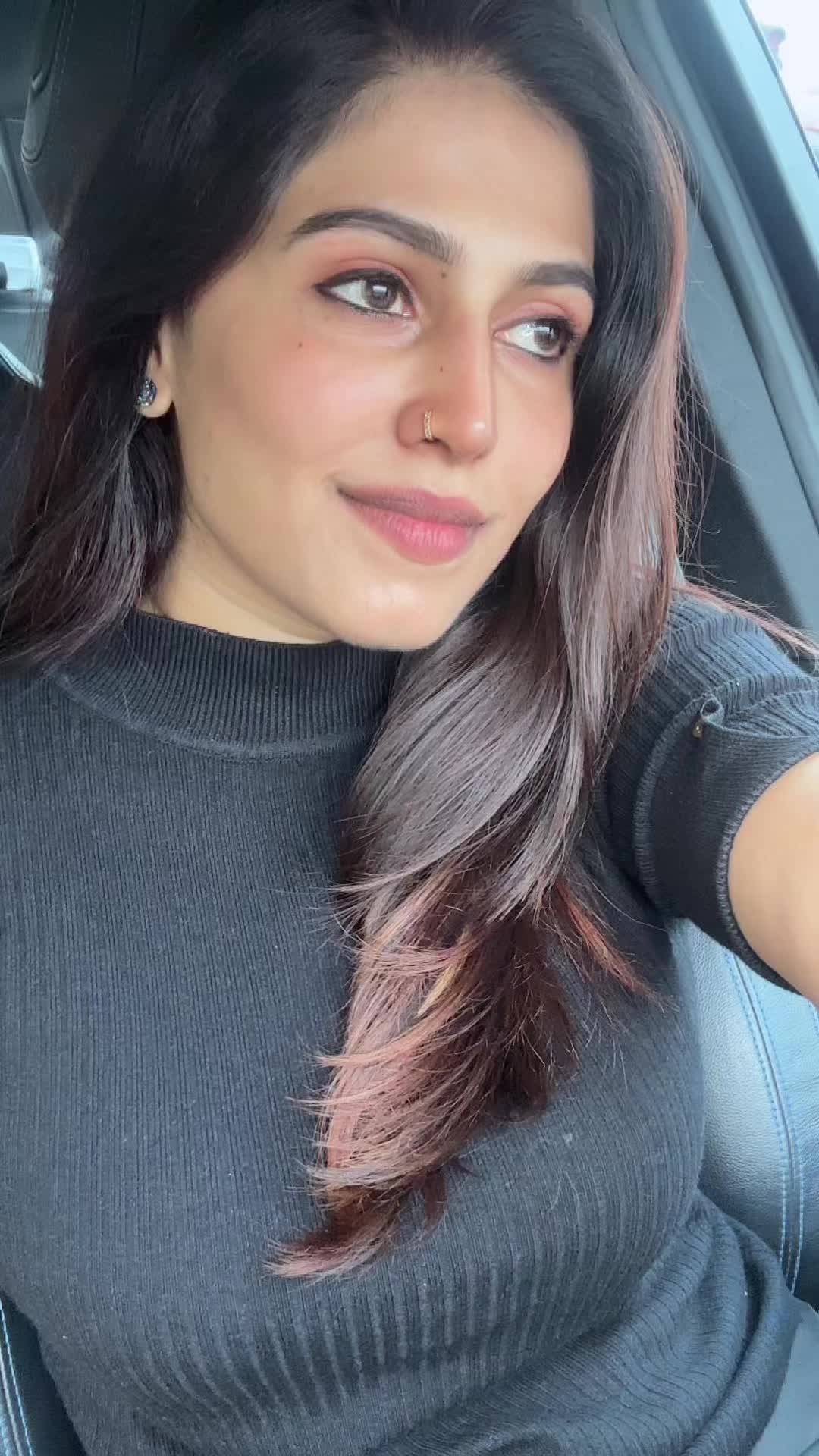 @Aniqa
