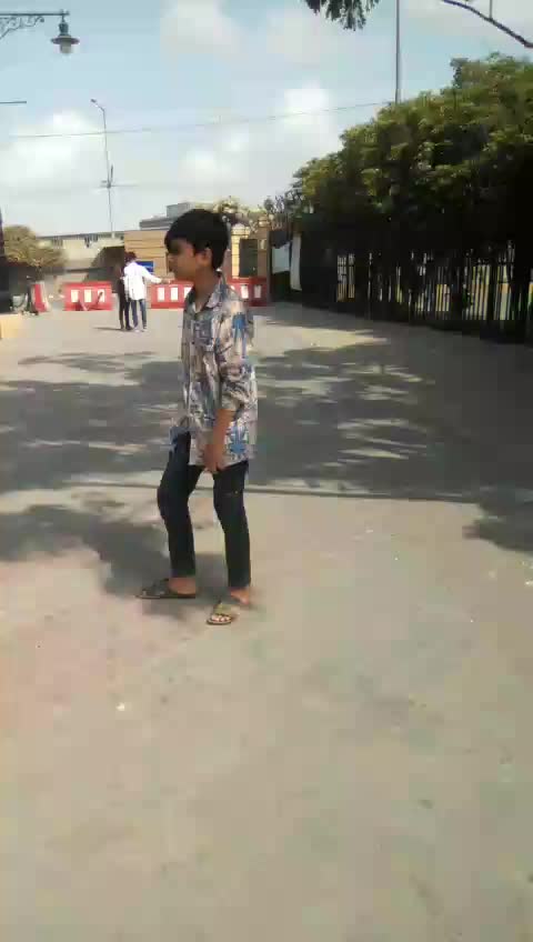 @😏I aM👊 bAcK 👊