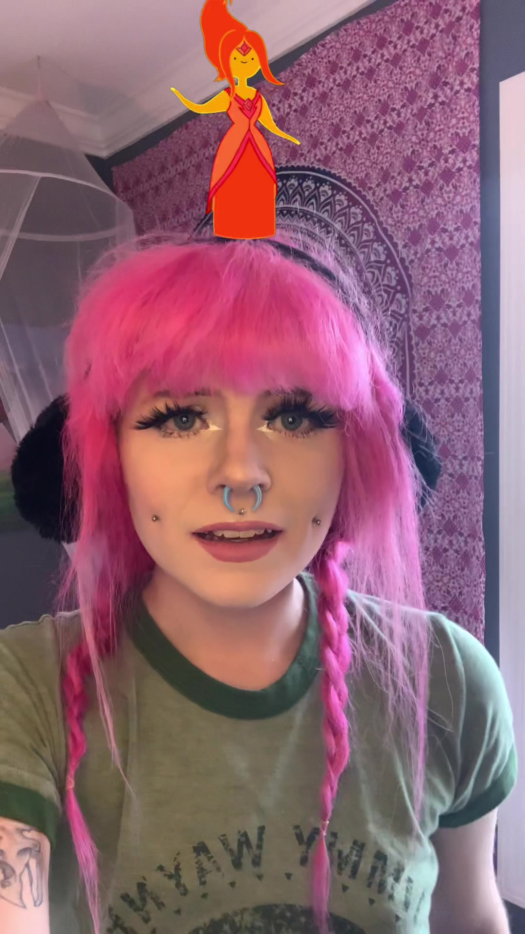 @R 🌟