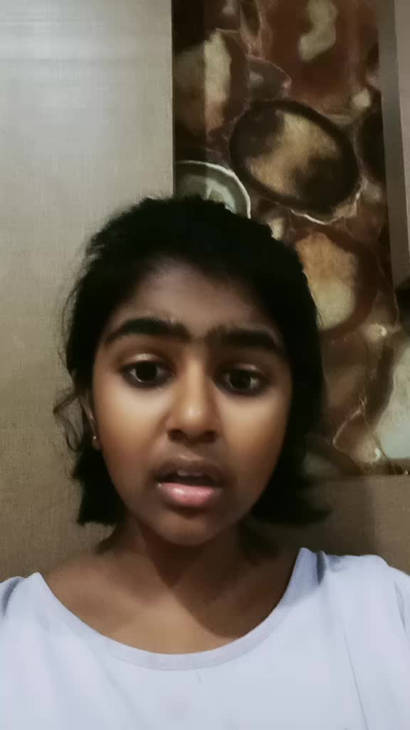 @Sriya✌🏻