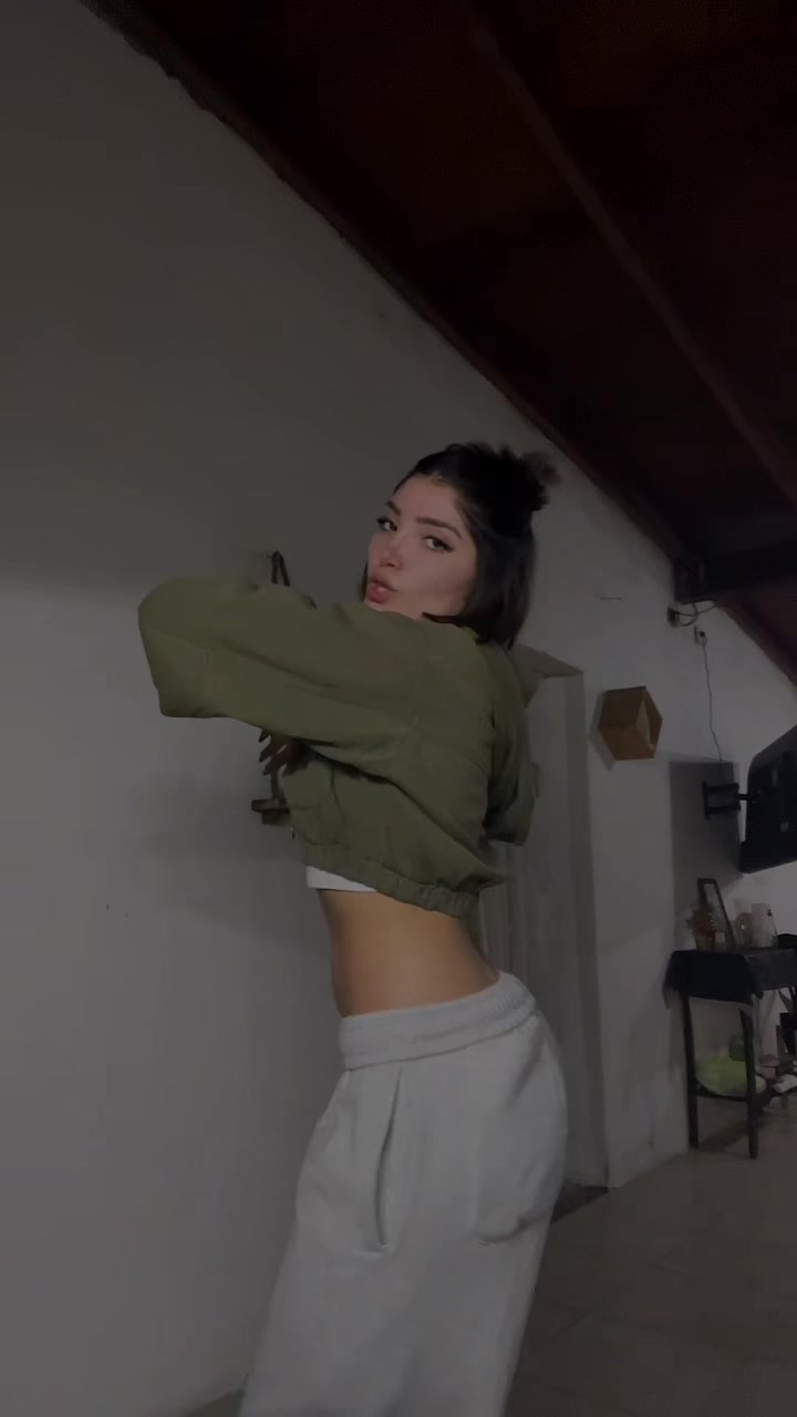 @Abii🍒