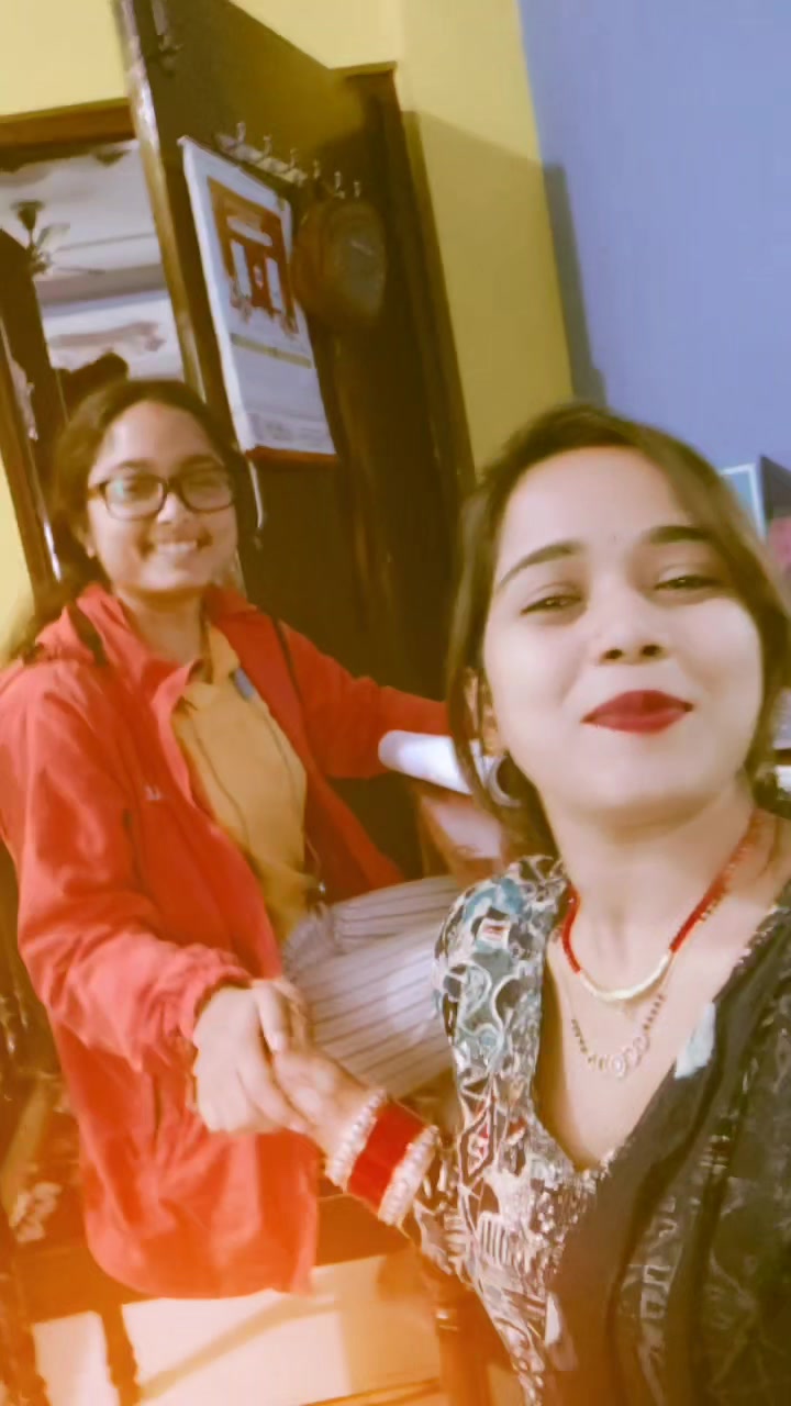 @🦋REENA PRAJAPATI 🦋