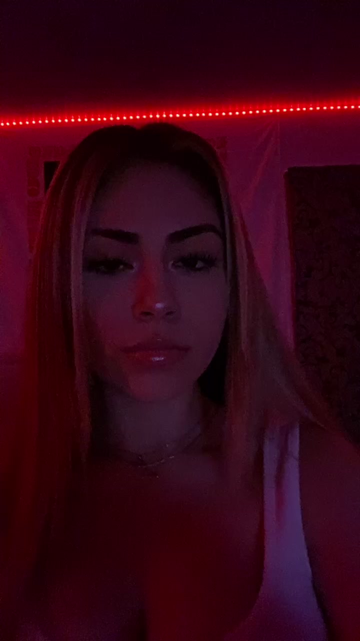 @jadrianna ♡