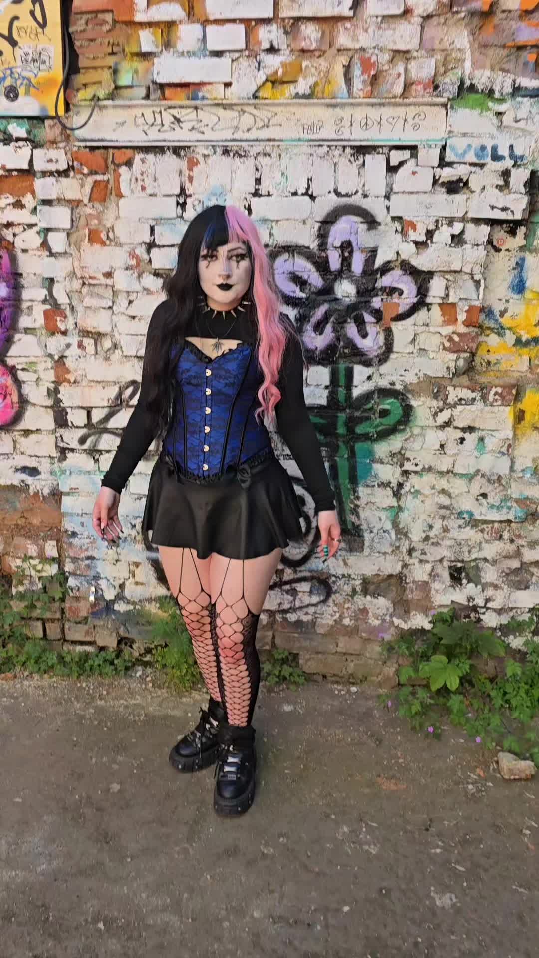 @vampire 🦇🐍