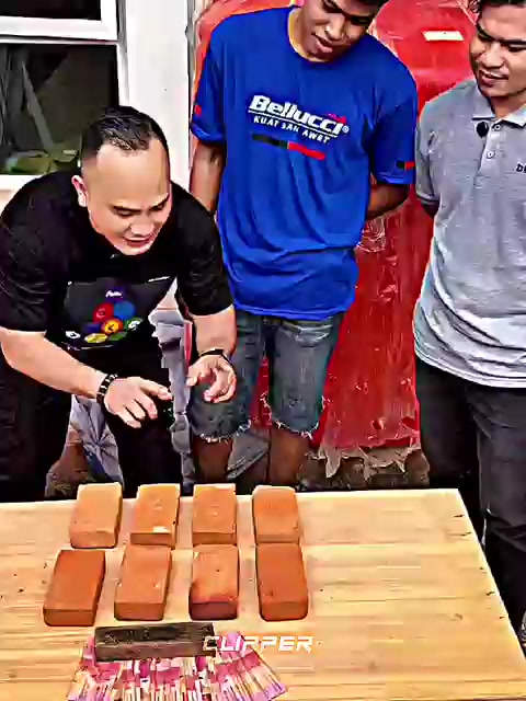 @PENYU LAUT