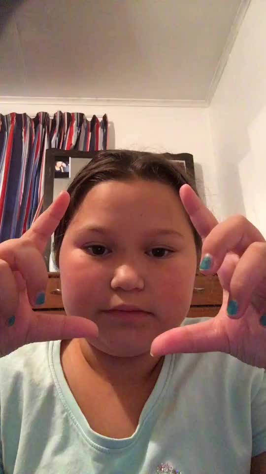 @MANIXZYO/little sis