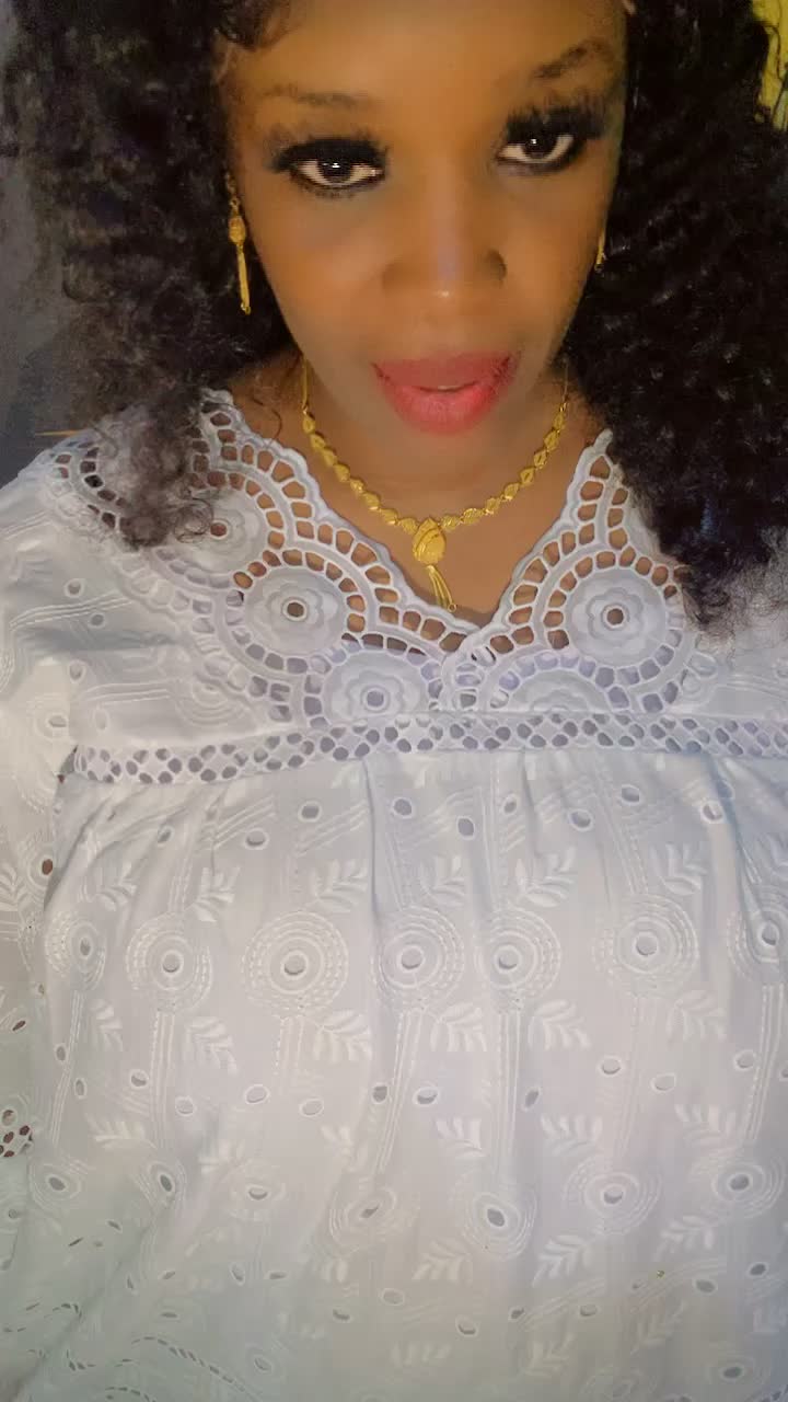 @Binta Larra Chic