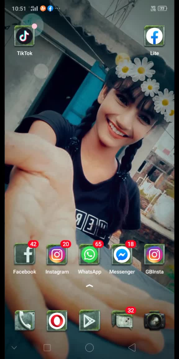 @_shruti_