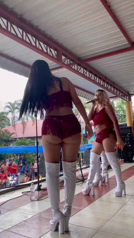 @kellyespinozapoli