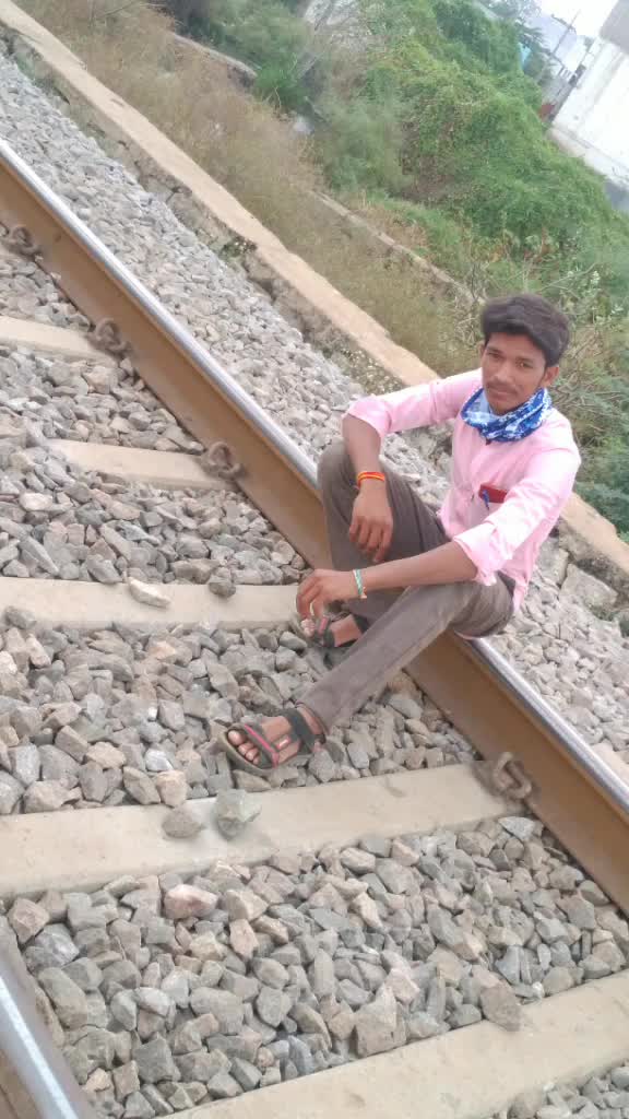 @user2406440361082