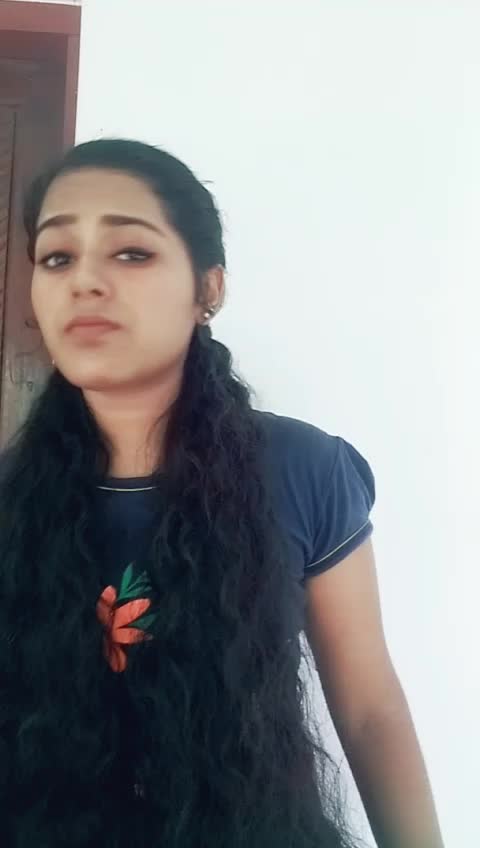 @ASWATHI😇