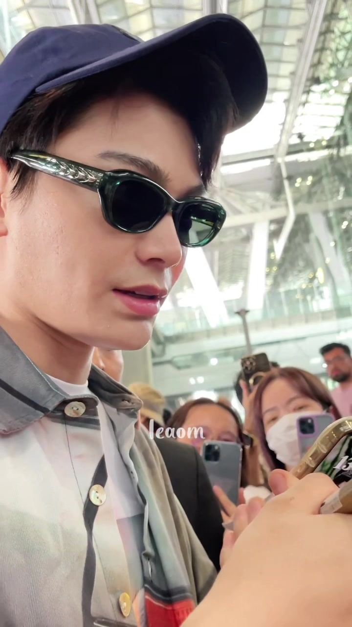 @งอมง่ะงอบงองแง