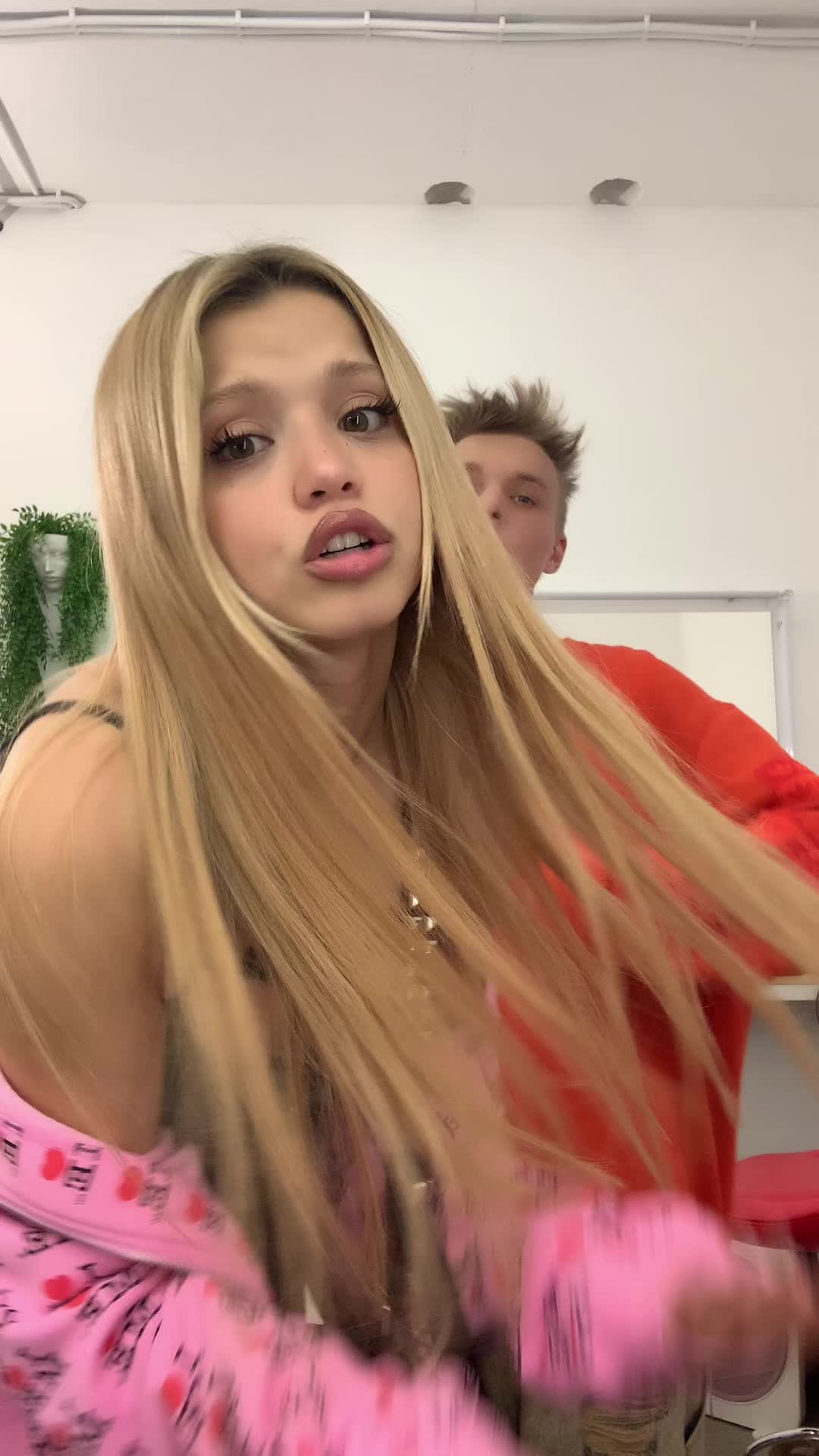 @Даня Айс