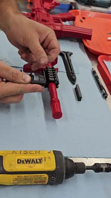 @upknife