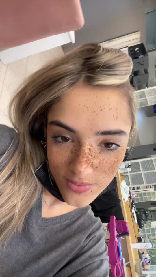 @delfininni