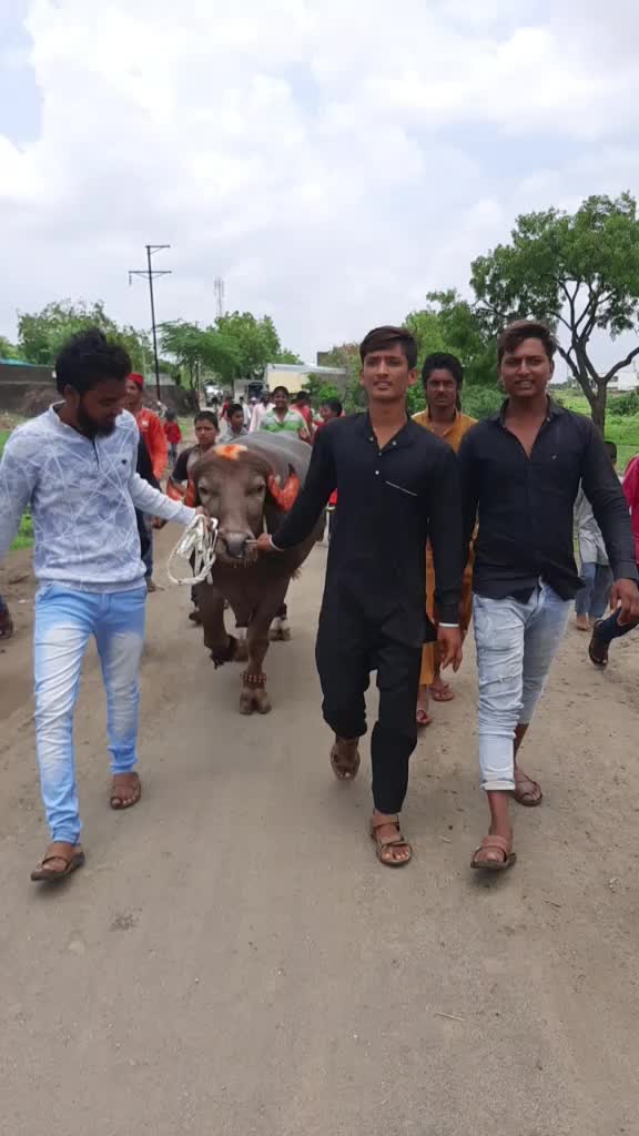 @Mukarm Khan