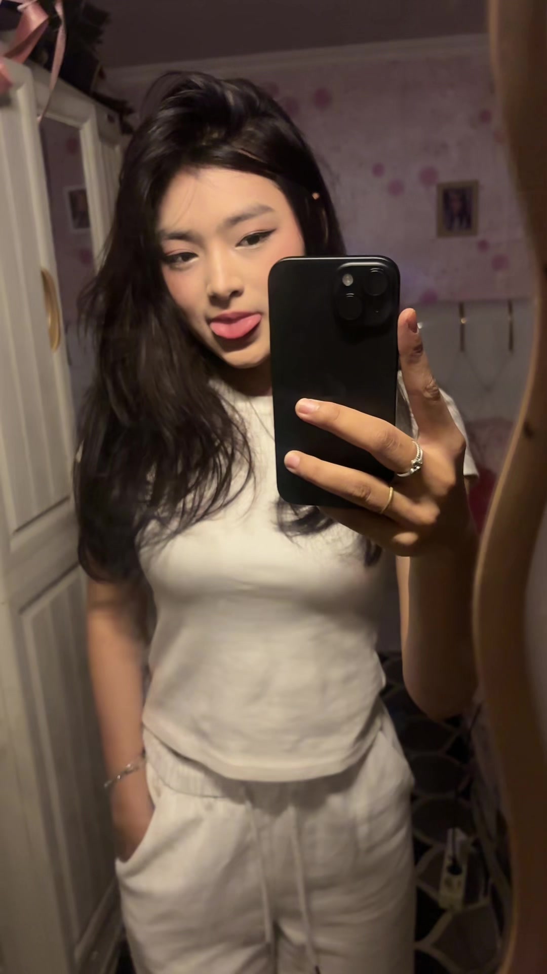 @chacaamhrn