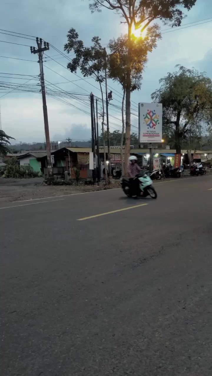 @ikyyytukangnyakiti🤪