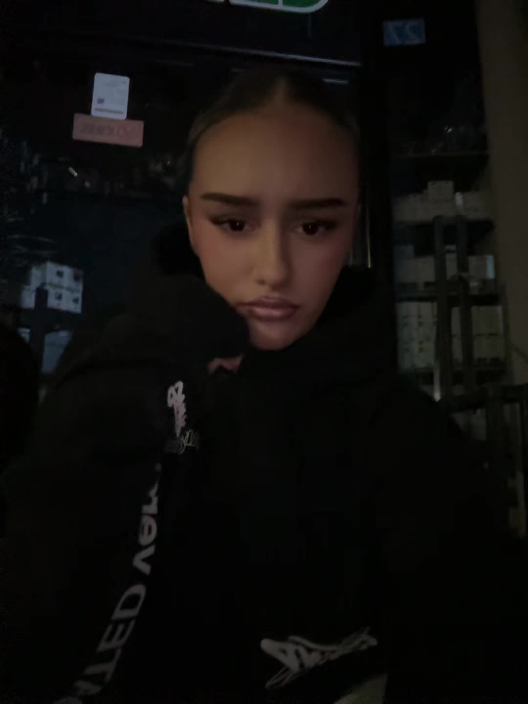 @Tiara🍒