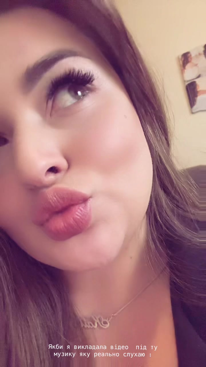 @Katrice🦊
