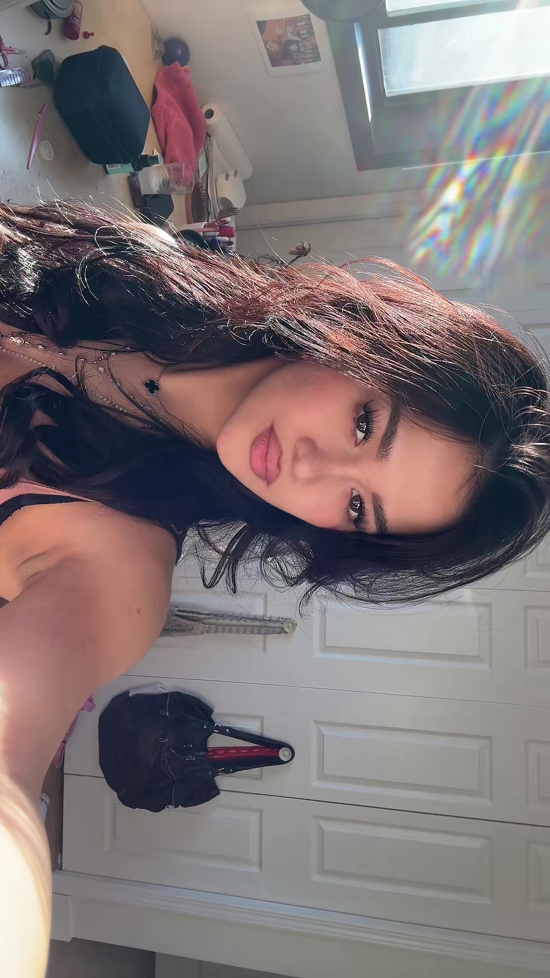 @Livelaughlova