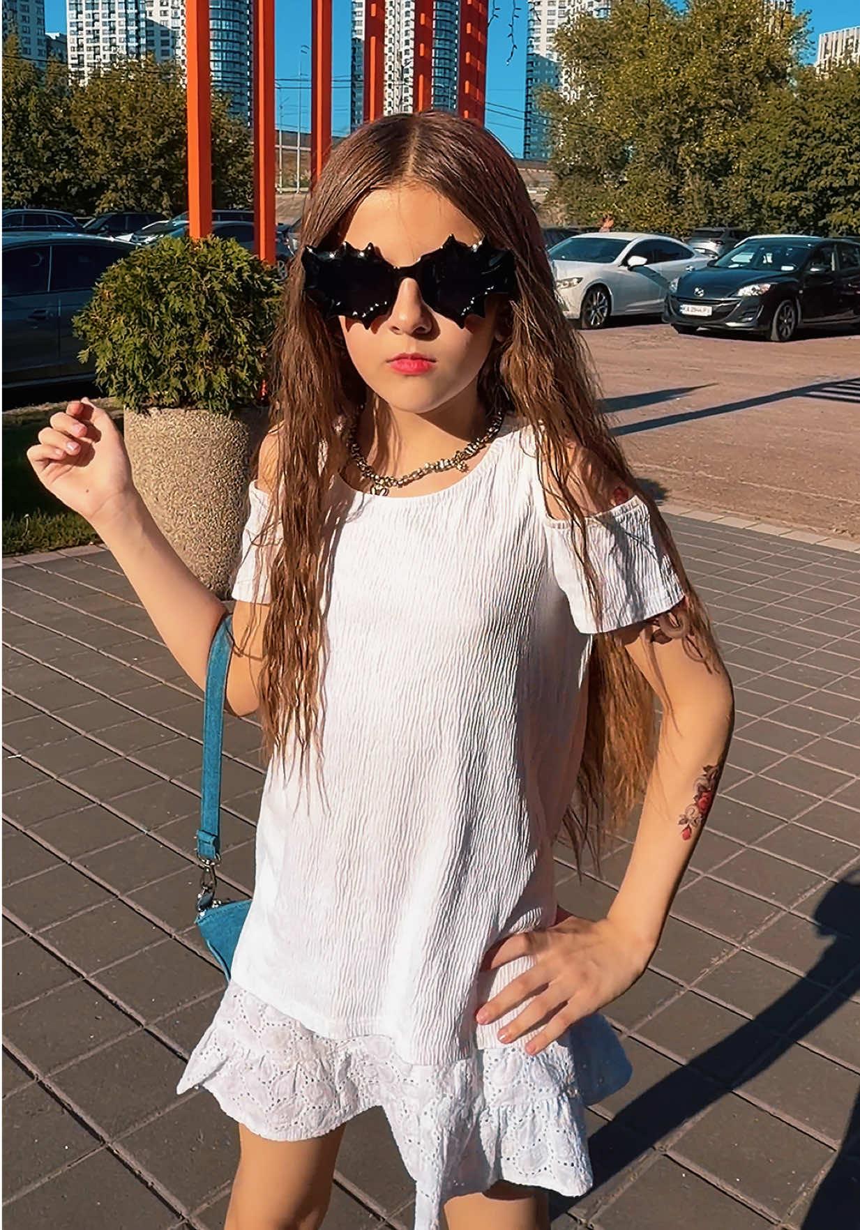 @alicia_deschanel