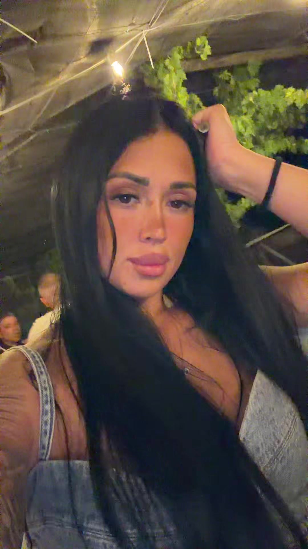 @desyenikoo